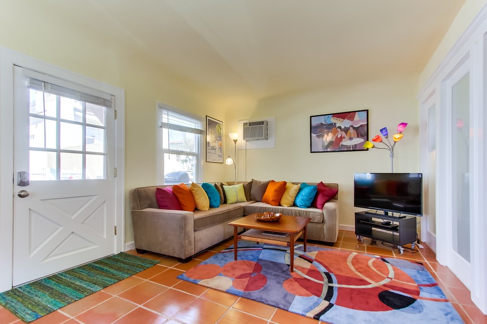 Virtual tour photo 12 of 27 for 715 Tangiers Court
