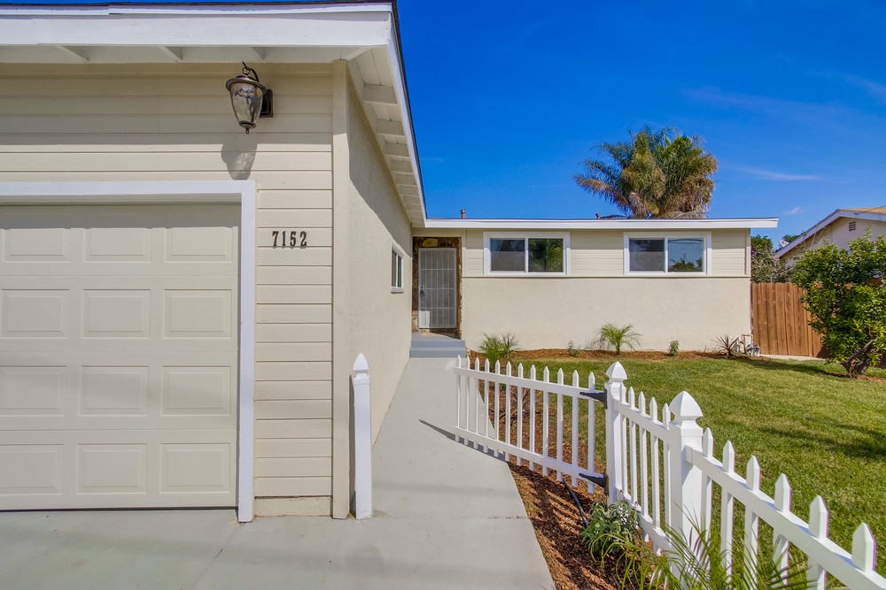 Virtual tour photo 6 of 53 for 7152 Beagle St