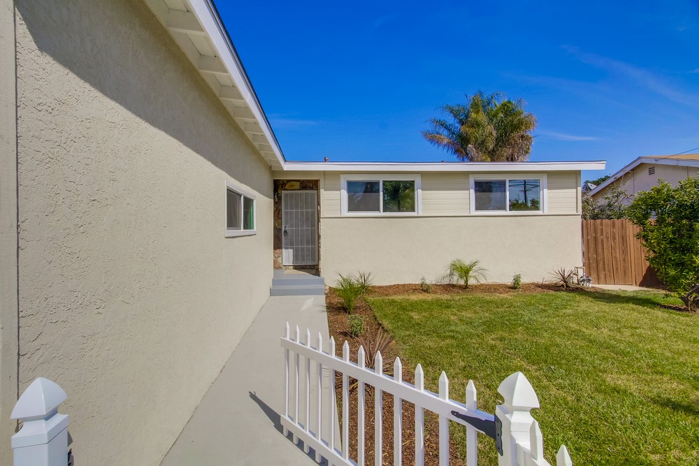 Virtual tour photo 7 of 53 for 7152 Beagle St