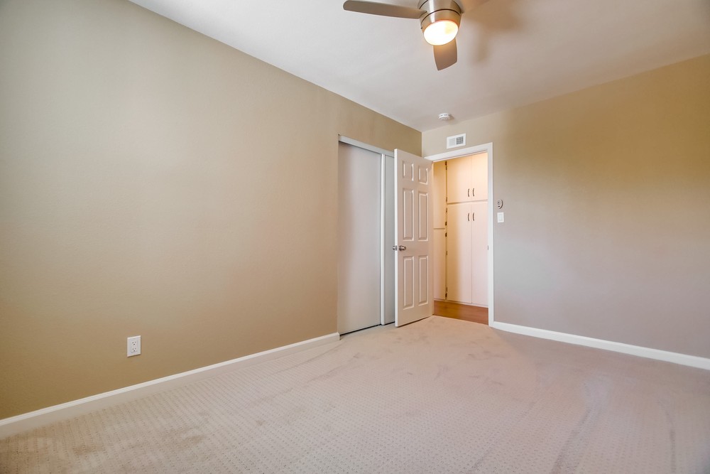 Virtual tour photo 44 of 53 for 7152 Beagle St