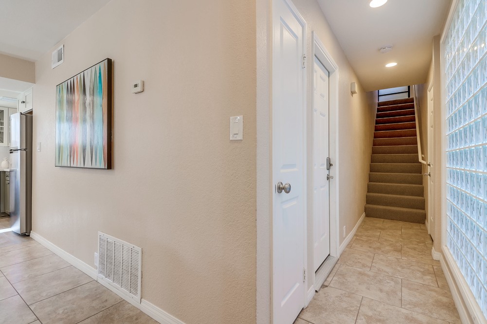 Virtual tour photo 28 of 49 for 716 Isthmus Ct