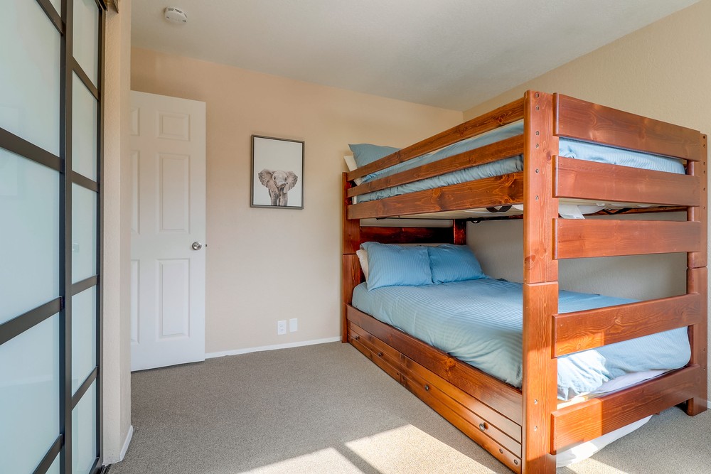 Virtual tour photo 36 of 49 for 716 Isthmus Ct