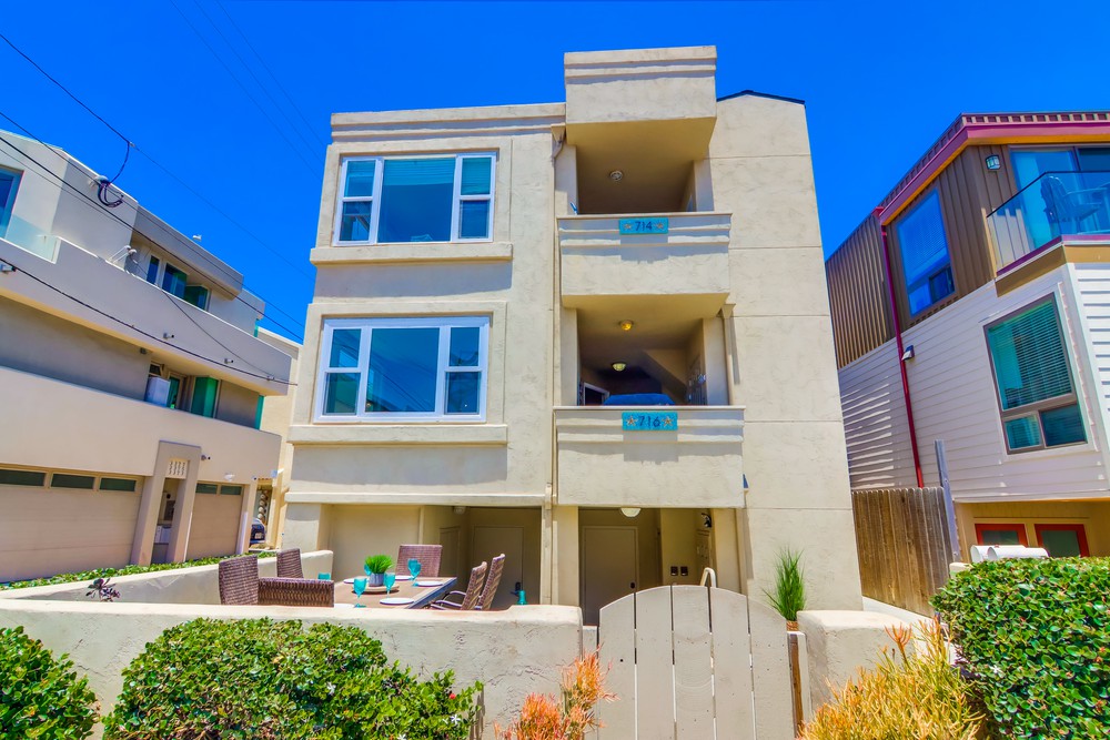 Virtual tour photo 3 of 62 for 716 Kingston Ct