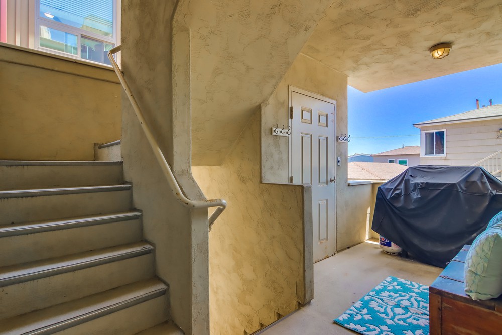 Virtual tour photo 10 of 62 for 716 Kingston Ct