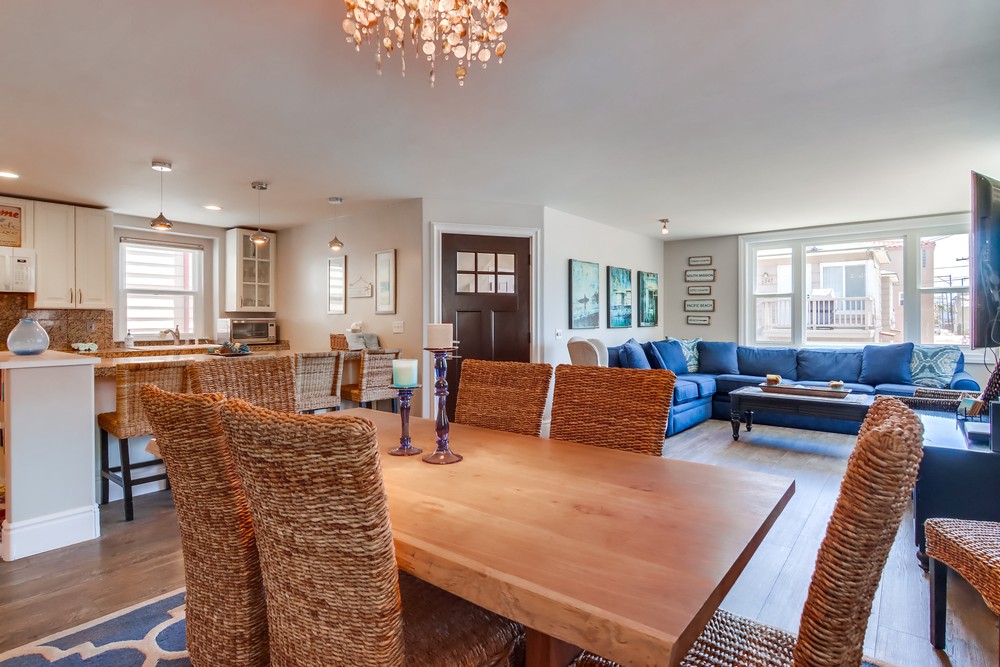 Virtual tour photo 25 of 62 for 716 Kingston Ct