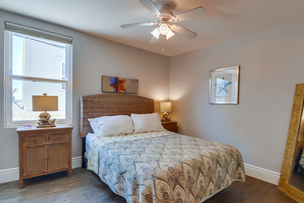 Virtual tour photo 38 of 62 for 716 Kingston Ct