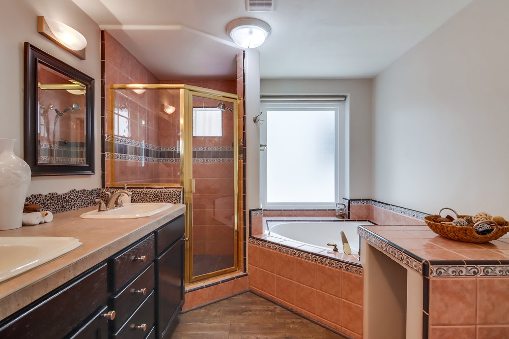 Virtual tour photo 41 of 62 for 716 Kingston Ct