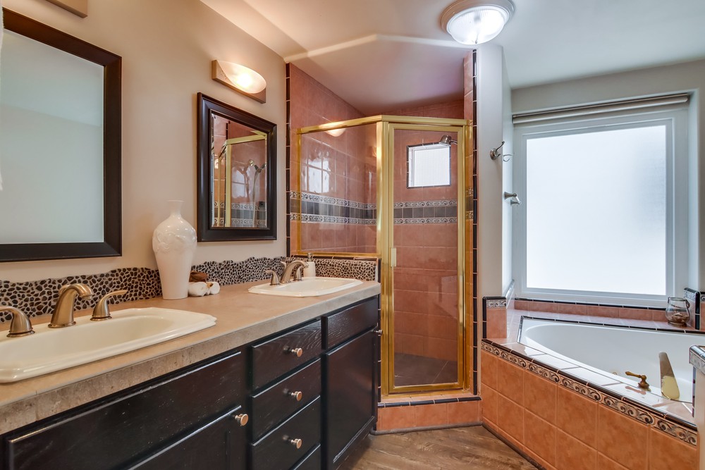 Virtual tour photo 42 of 62 for 716 Kingston Ct