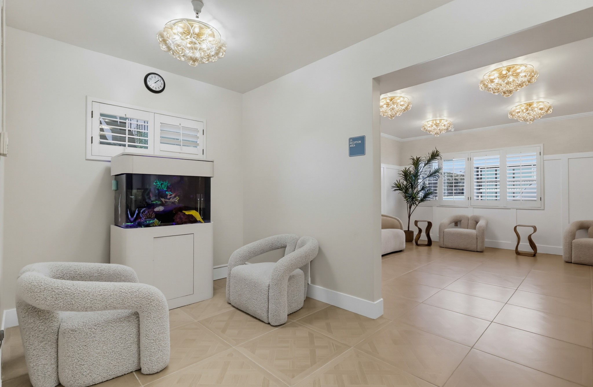 Virtual tour photo 13 of 43 for 716 S Fair Oaks Ave