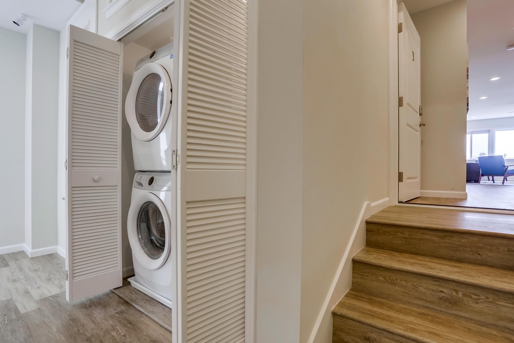 Virtual tour photo 22 of 41 for 716 Ventura Pl