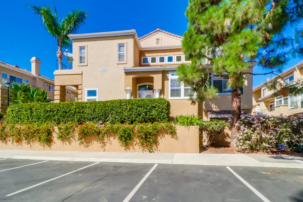Virtual tour photo 1 of 61 for 7162 Calabria Ct unit A