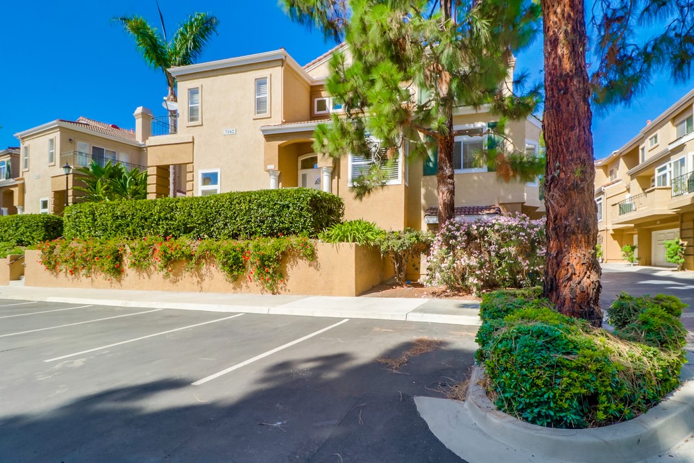 Virtual tour photo 3 of 61 for 7162 Calabria Ct unit A