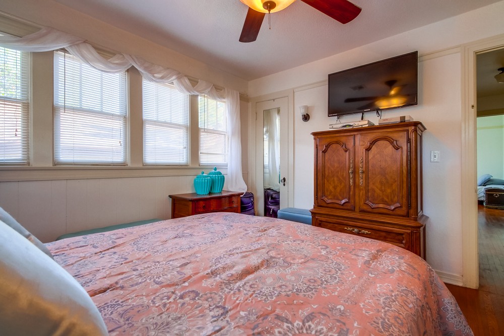 Virtual tour photo 28 of 43 for 7166 Mohawk St
