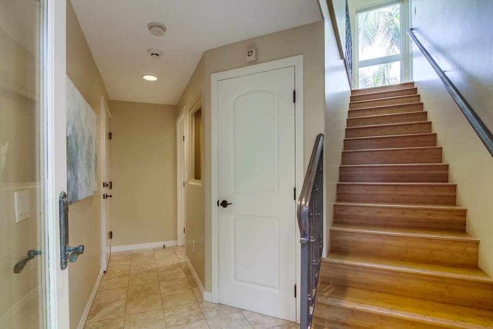 Virtual tour photo 6 of 53 for 717 Asbury Ct A