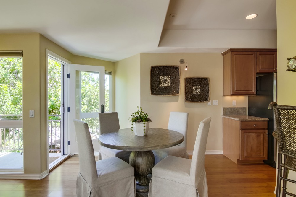 Virtual tour photo 12 of 53 for 717 Asbury Ct A