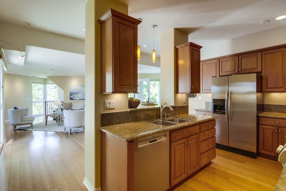 Virtual tour photo 17 of 53 for 717 Asbury Ct A