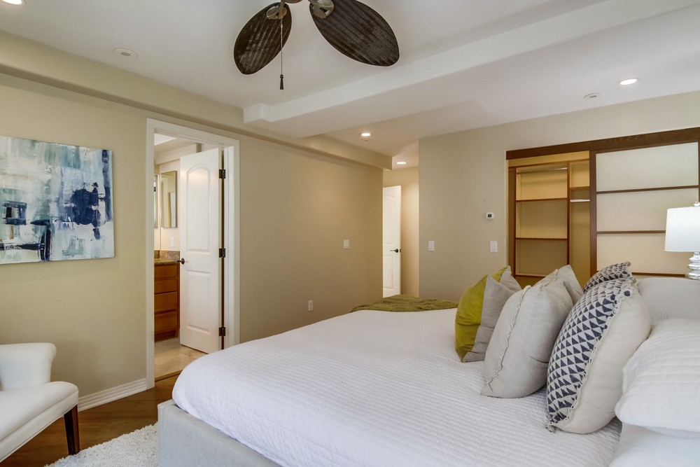 Virtual tour photo 27 of 53 for 717 Asbury Ct A