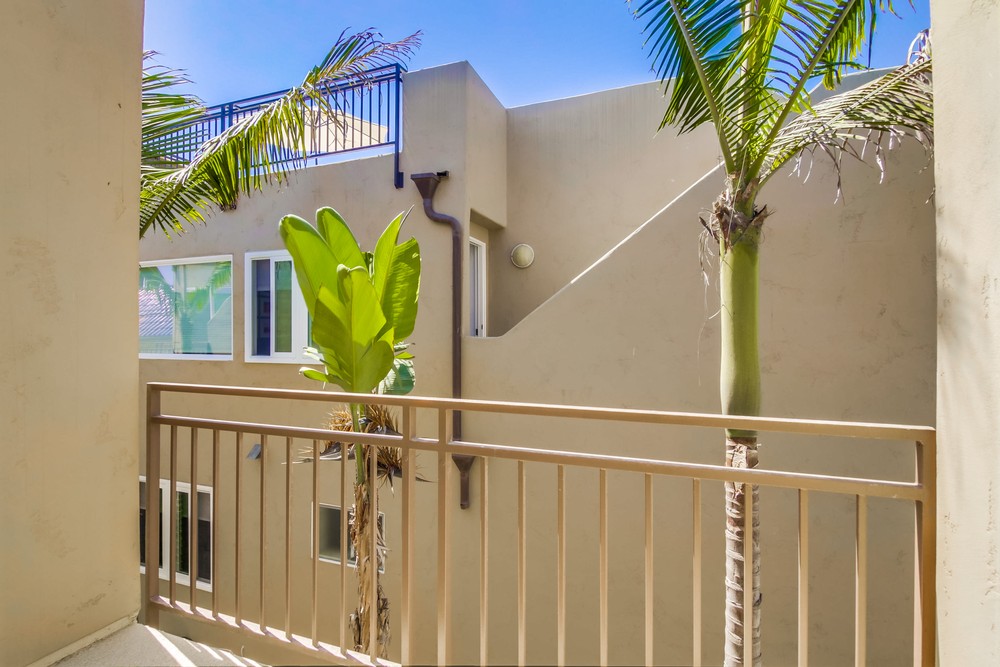 Virtual tour photo 40 of 53 for 717 Asbury Ct A
