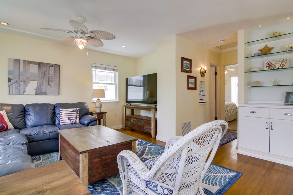 Virtual tour photo 11 of 61 for 718 Deal Ct