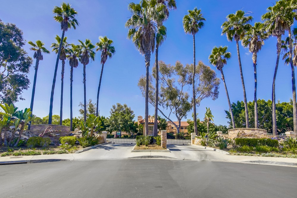 Virtual tour photo 1 of 38 for 7180 Shoreline Dr