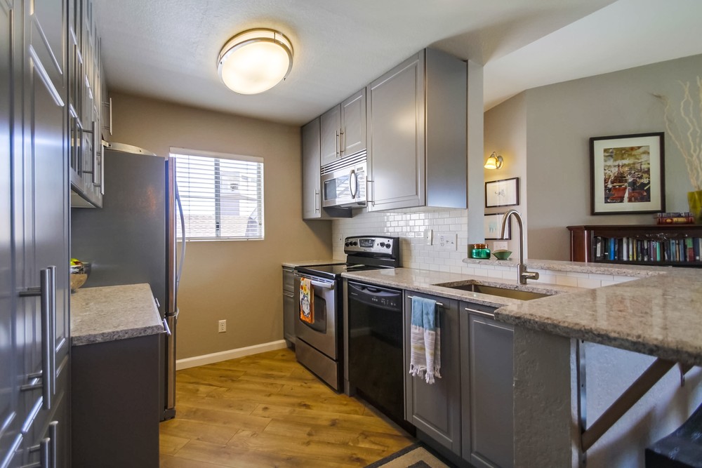 Virtual tour photo 11 of 34 for 7183 Camino Degrazia #100