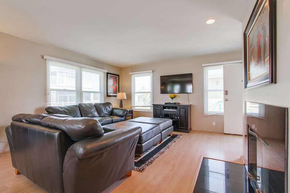 Virtual tour photo 5 of 35 for 719 Coronado Ct