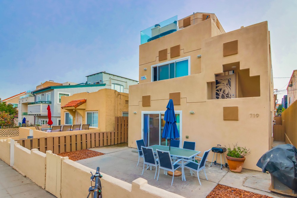 Virtual tour photo 3 of 45 for 3553 Ingraham St