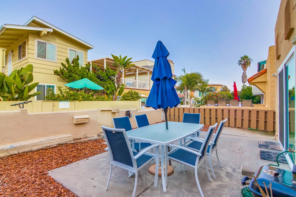 Virtual tour photo 8 of 45 for 3553 Ingraham St