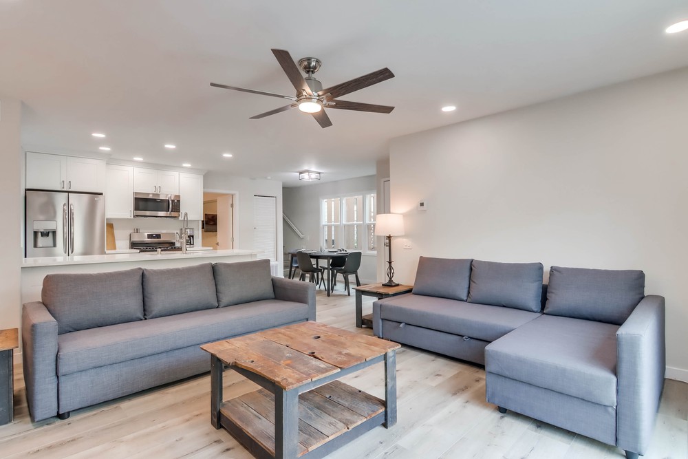 Virtual tour photo 10 of 45 for 3553 Ingraham St