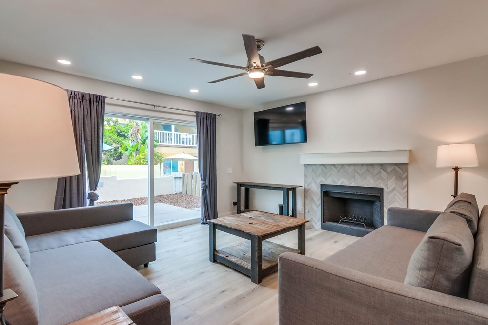 Virtual tour photo 13 of 45 for 3553 Ingraham St
