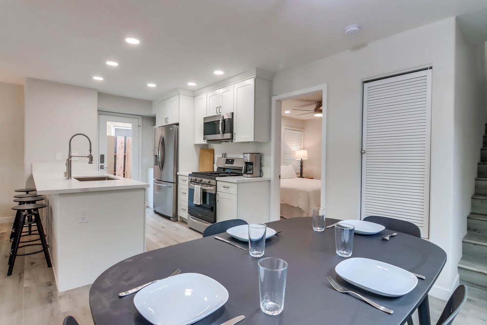 Virtual tour photo 22 of 45 for 3553 Ingraham St