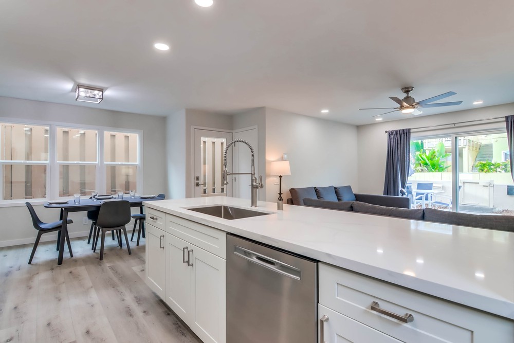 Virtual tour photo 24 of 45 for 3553 Ingraham St