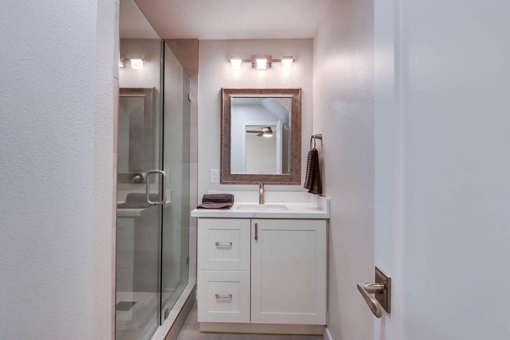 Virtual tour photo 32 of 45 for 3553 Ingraham St