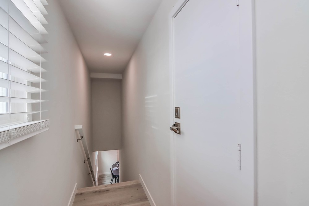 Virtual tour photo 35 of 45 for 3553 Ingraham St