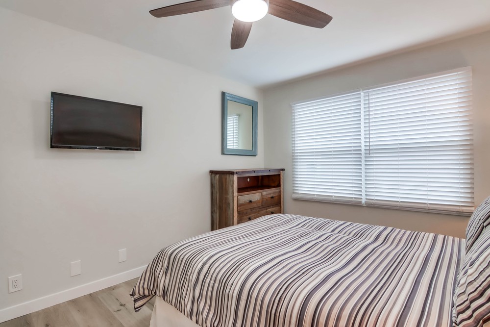 Virtual tour photo 38 of 45 for 3553 Ingraham St