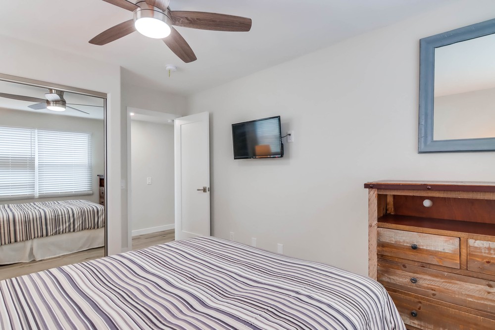 Virtual tour photo 40 of 45 for 3553 Ingraham St