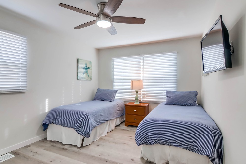 Virtual tour photo 41 of 45 for 3553 Ingraham St
