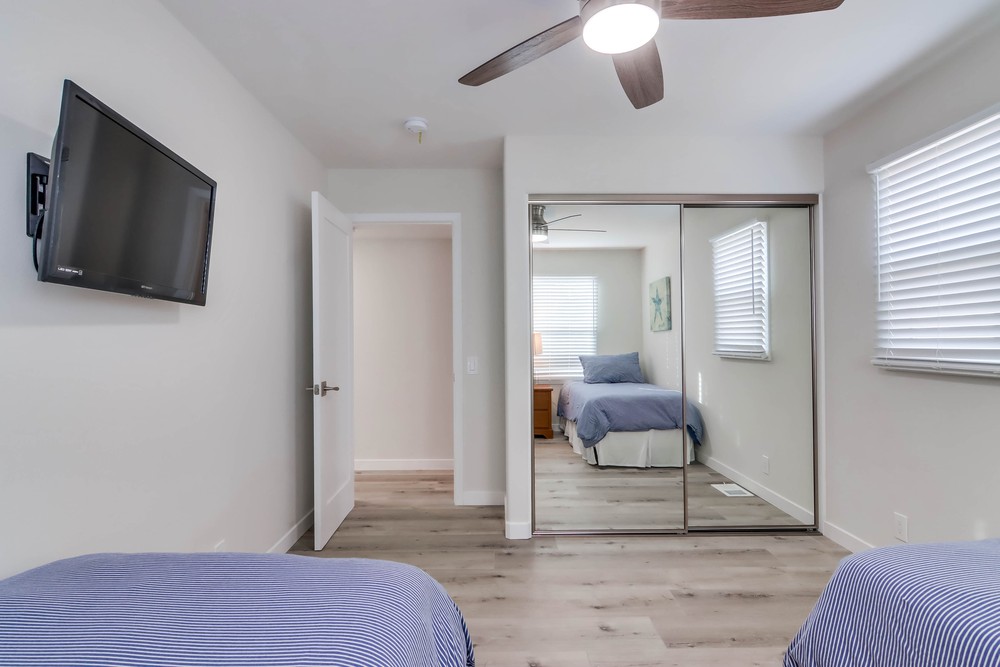 Virtual tour photo 43 of 45 for 3553 Ingraham St