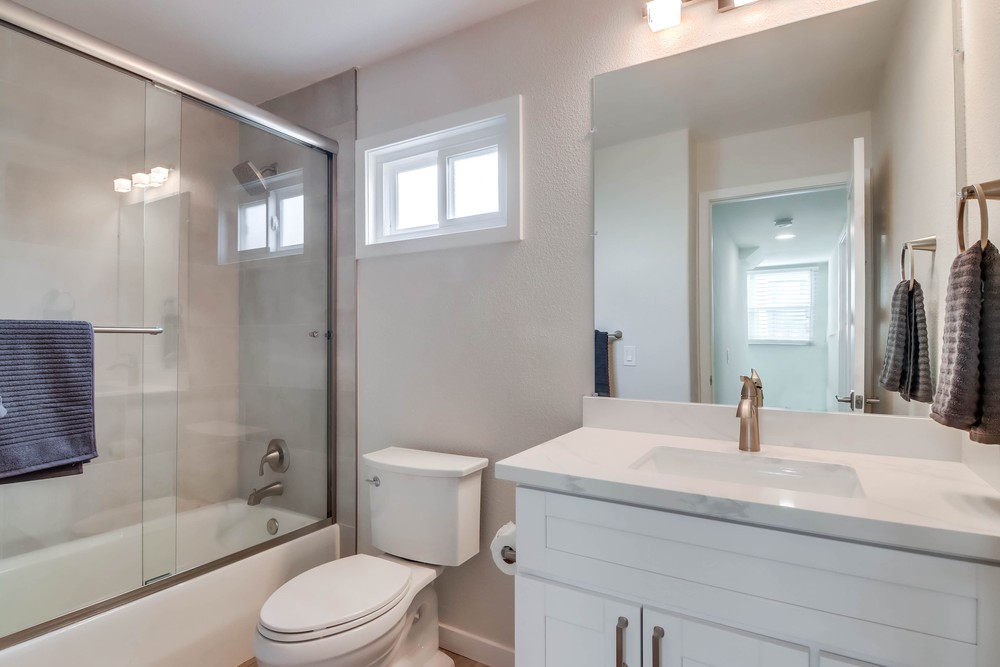 Virtual tour photo 44 of 45 for 3553 Ingraham St