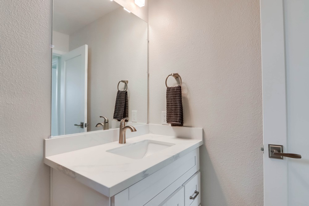 Virtual tour photo 46 of 45 for 3553 Ingraham St