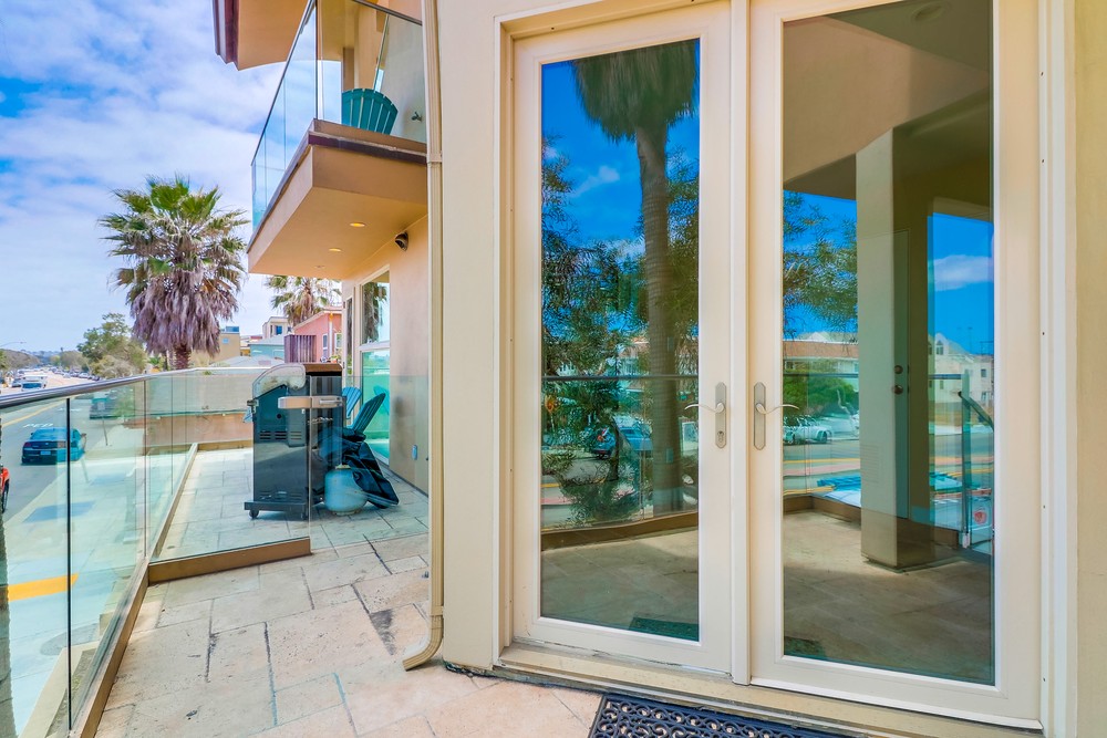 Virtual tour photo 8 of 48 for 719 Manhattan Ct