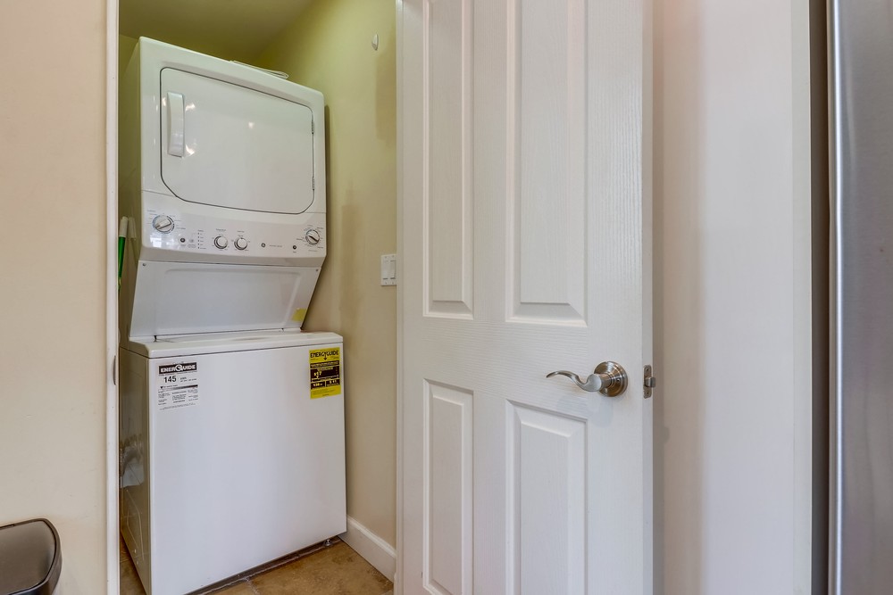 Virtual tour photo 30 of 48 for 719 Manhattan Ct