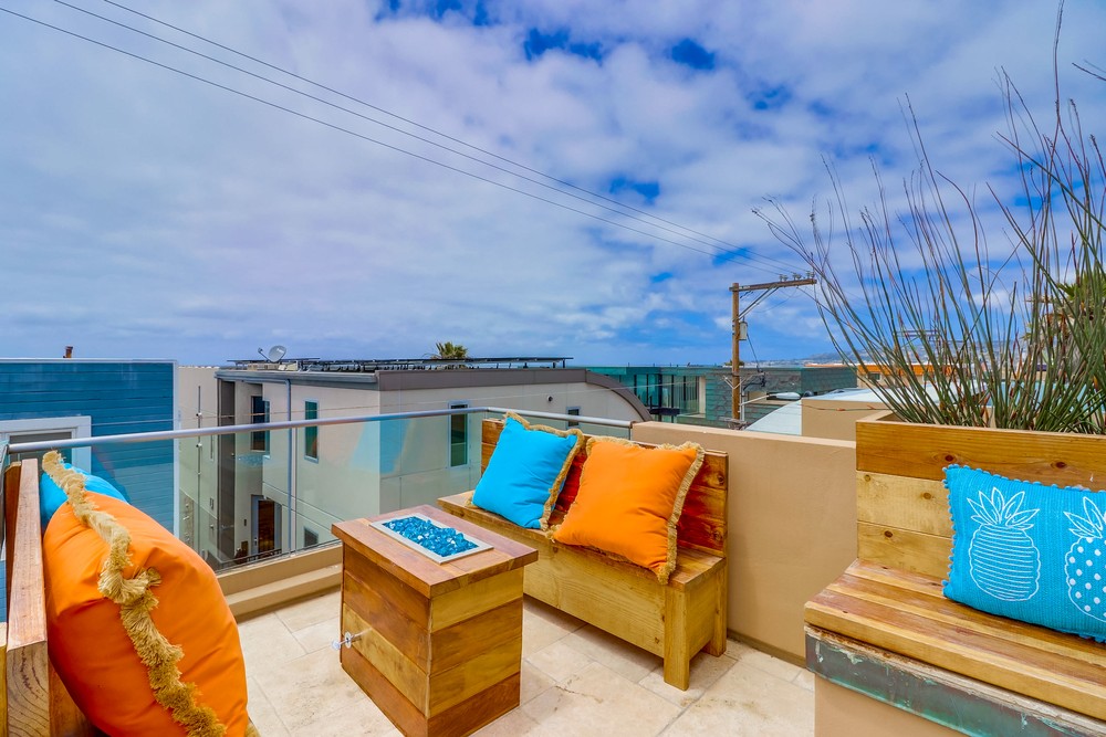 Virtual tour photo 45 of 48 for 719 Manhattan Ct