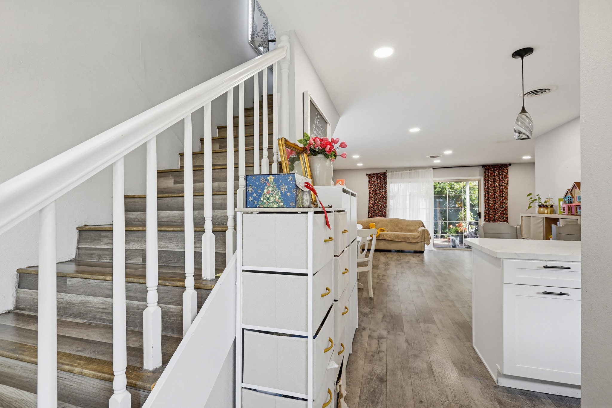 Virtual tour photo 6 of 42 for 7194 Santa Isabel Dr