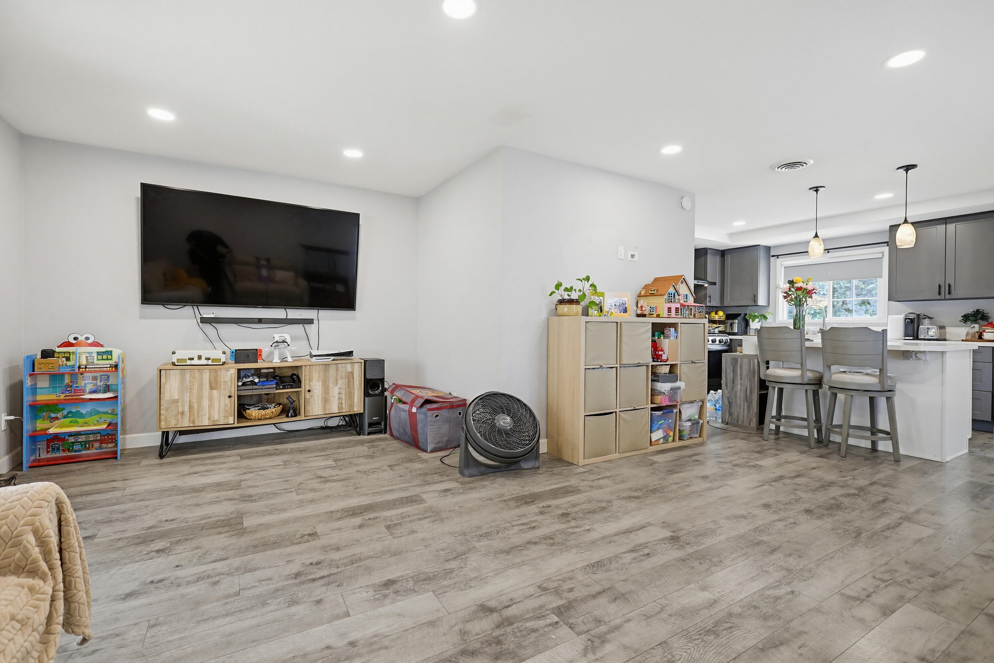 Virtual tour photo 19 of 42 for 7194 Santa Isabel Dr