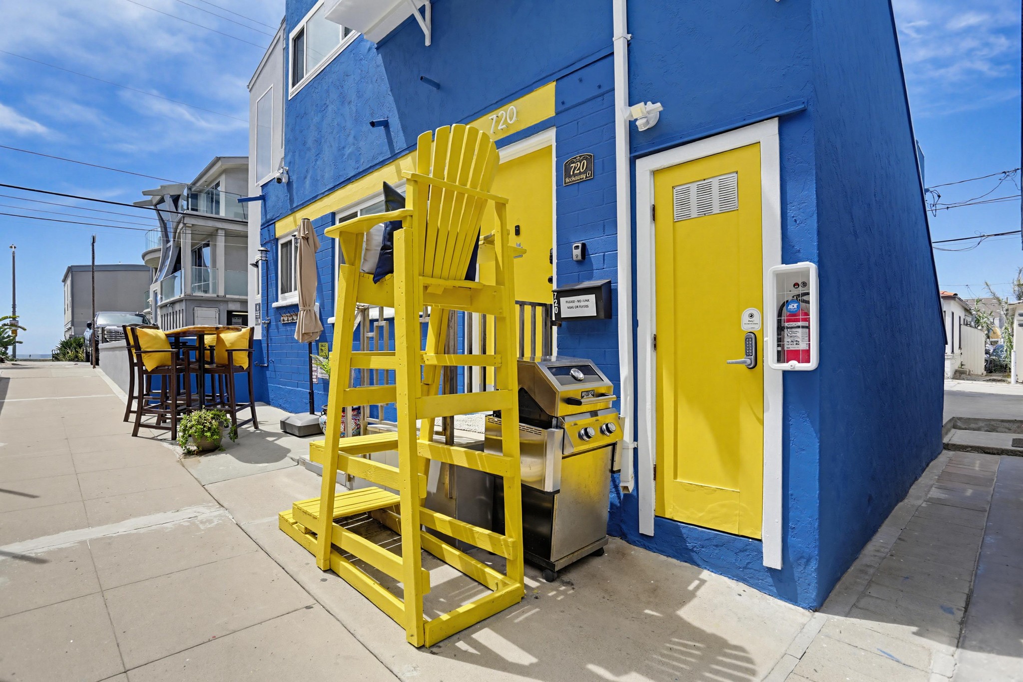 Virtual tour photo 4 of 32 for 720 Rockaway Ct