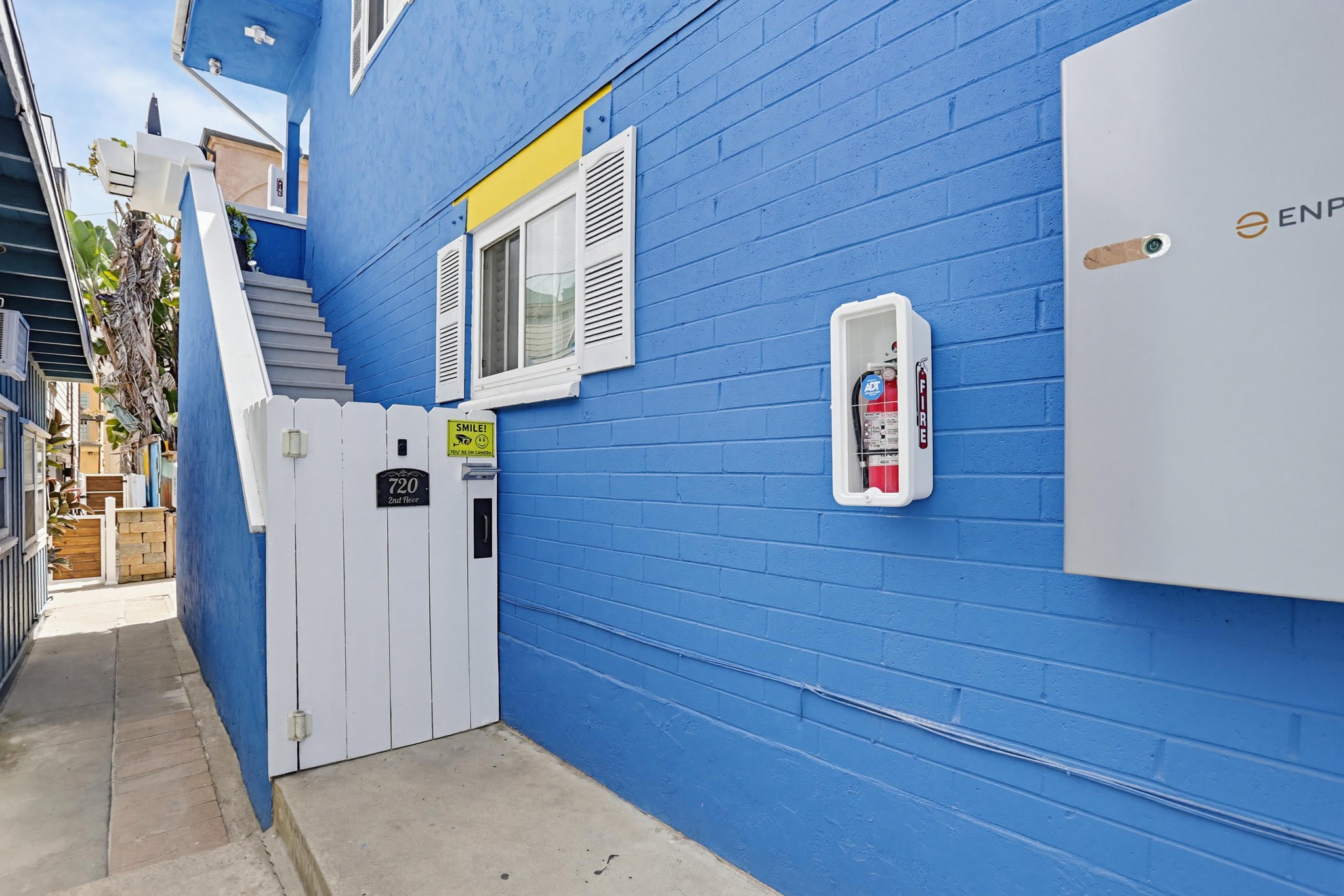 Virtual tour photo 7 of 32 for 720 Rockaway Ct