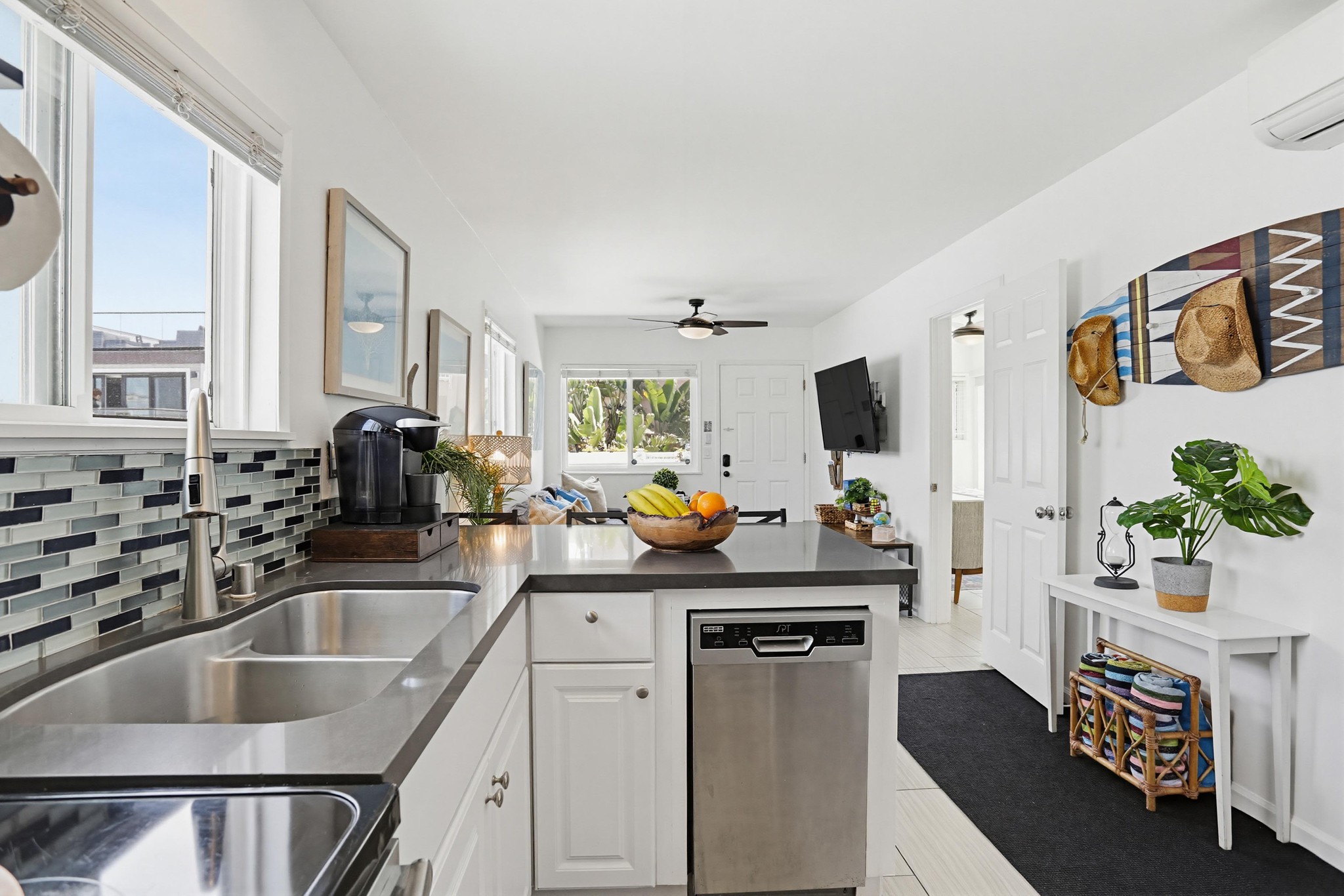 Virtual tour photo 18 of 32 for 720 Rockaway Ct