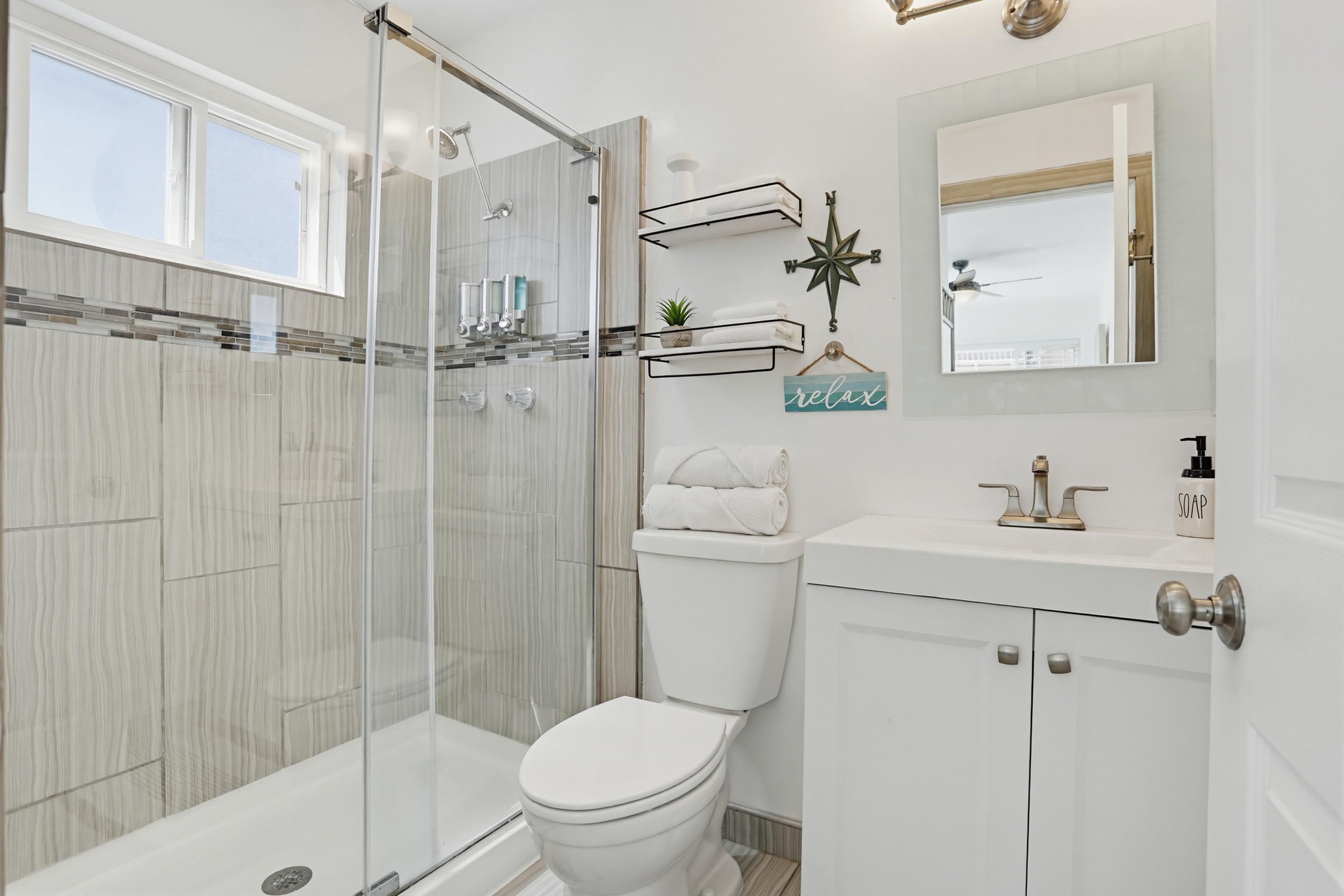 Virtual tour photo 22 of 32 for 720 Rockaway Ct