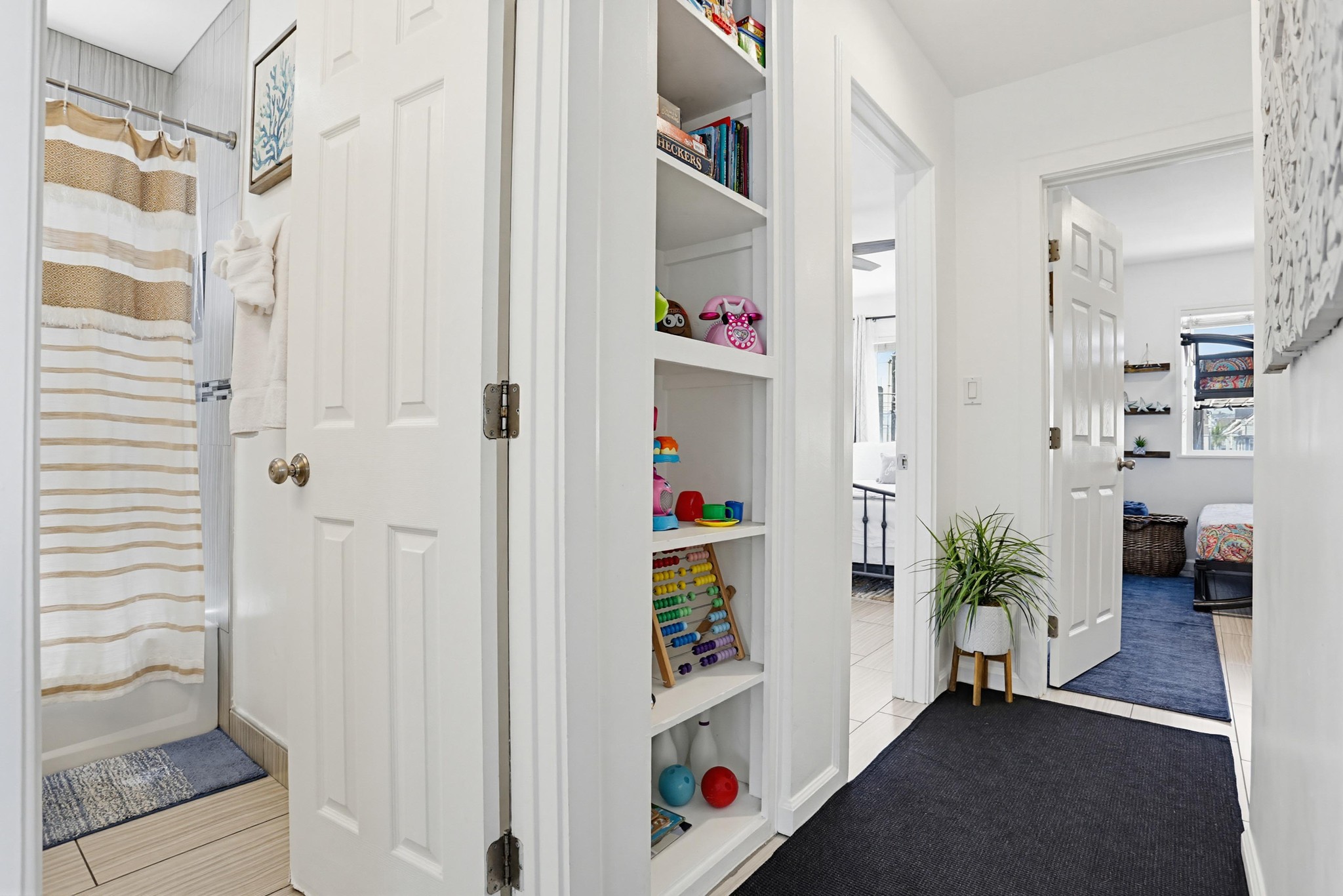 Virtual tour photo 23 of 32 for 720 Rockaway Ct